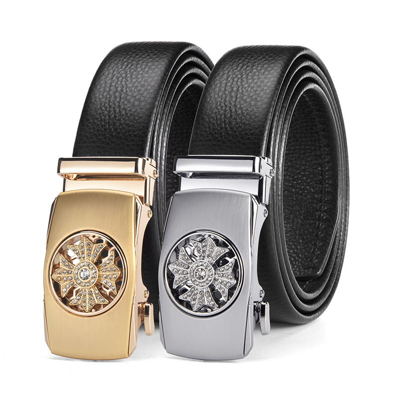 Férfi öv valódi marhabőrből, csat anyaga: cinkötvözet, automatikus záródás, szélesség 2–4 cm, elektroplatírozott felület, stílus: üzleti, minimalist, elegáns