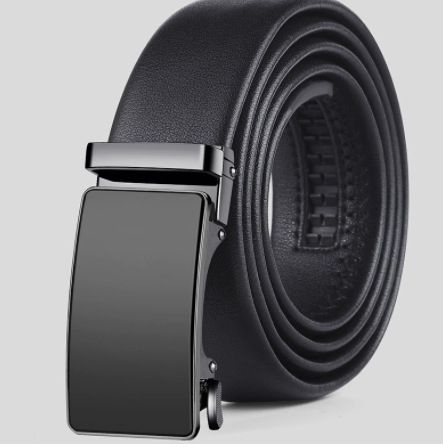 Férfi bőrből készült öv automata csattal, ötvözetes csattal és másodlagos szarvasmarhabőrrel