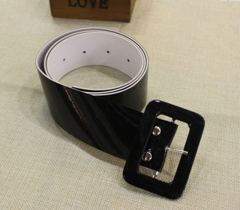 Műbőr öv, négyszögletes csattal, PU csattal, japán kapcsos zár, mindenhez illeszkedő stílus, felnőtteknek, egész éves viselet.