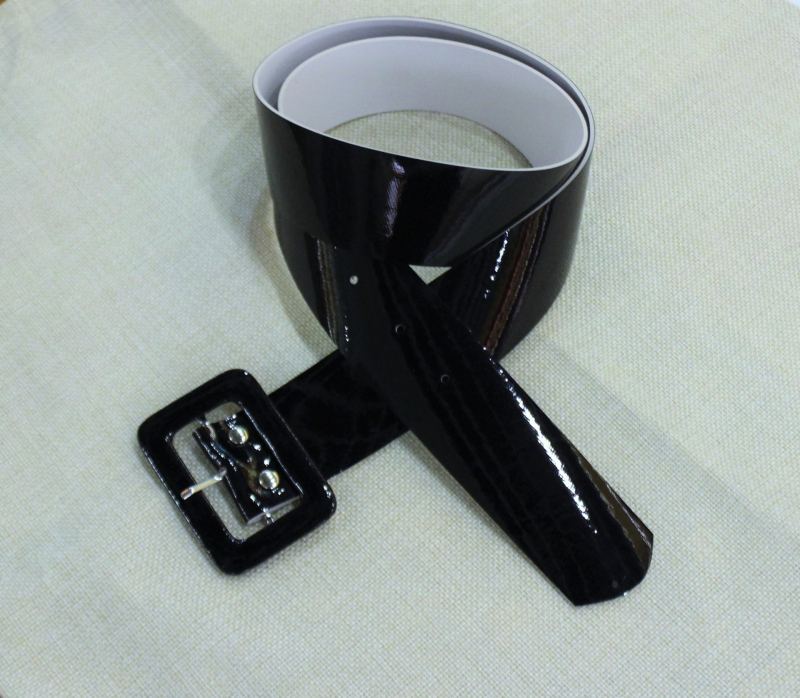 Műbőr öv, négyszögletes csattal, PU csattal, japán kapcsos zár, mindenhez illeszkedő stílus, felnőtteknek, egész éves viselet.