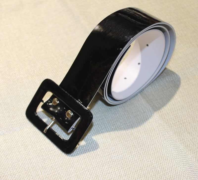 Műbőr öv, négyszögletes csattal, PU csattal, japán kapcsos zár, mindenhez illeszkedő stílus, felnőtteknek, egész éves viselet.