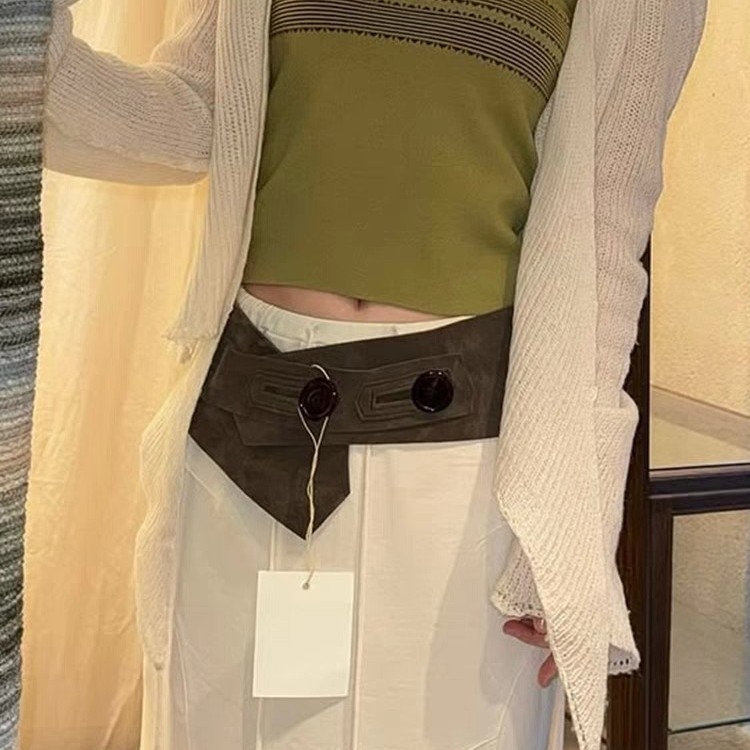 Кожен колан в ретро стил; Материал: PU кожа; Катарама: сплав; Затваряне: кука и лепенка; Ширина: над 4 см