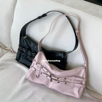 Váll- és keresztbody táska, motoros stílus, nagy kapacitás, PU anyag, Y2K retró övcsattal, vízszintes négyszögletes forma, cipzáras nyitás, belső rejtett zseb cipzárral, egy vállpánt