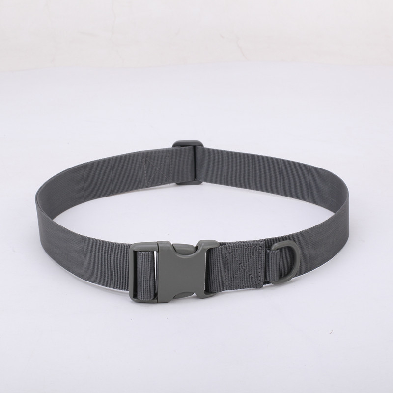 Nailonist taktikaline vöö ruudukujulise sangaga, sanga sulgemine, ühe kilpos vöö, liikumise stiil