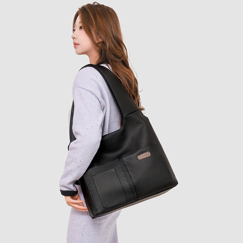 Torba za ramenu tip tote s unisex dizajnom u korejskom stilu, PU materijal, poliester podstava, vodoravni kvadratni oblik, magnetsko zatvaranje, unutarnja pretinica za mobitel