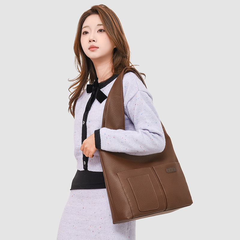 Torba za ramenu tip tote s unisex dizajnom u korejskom stilu, PU materijal, poliester podstava, vodoravni kvadratni oblik, magnetsko zatvaranje, unutarnja pretinica za mobitel