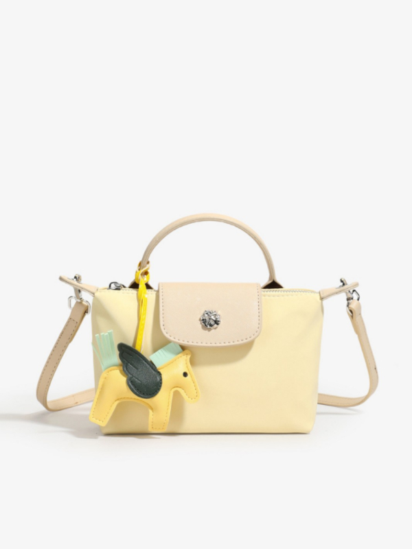Unisex crossbody torba u obliku dumplinga, od najlona, s poklopcem, unutarnji džepovi za telefon i identifikaciju, laminirani džep na zatvarač, jedna naramenica, proljeće 2025