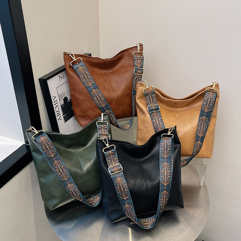 Ženska PU torba, Tote torba, vertikalno kvadratnog oblika, zatvarač, unutarnja džep s zatvaračem, gradski stil