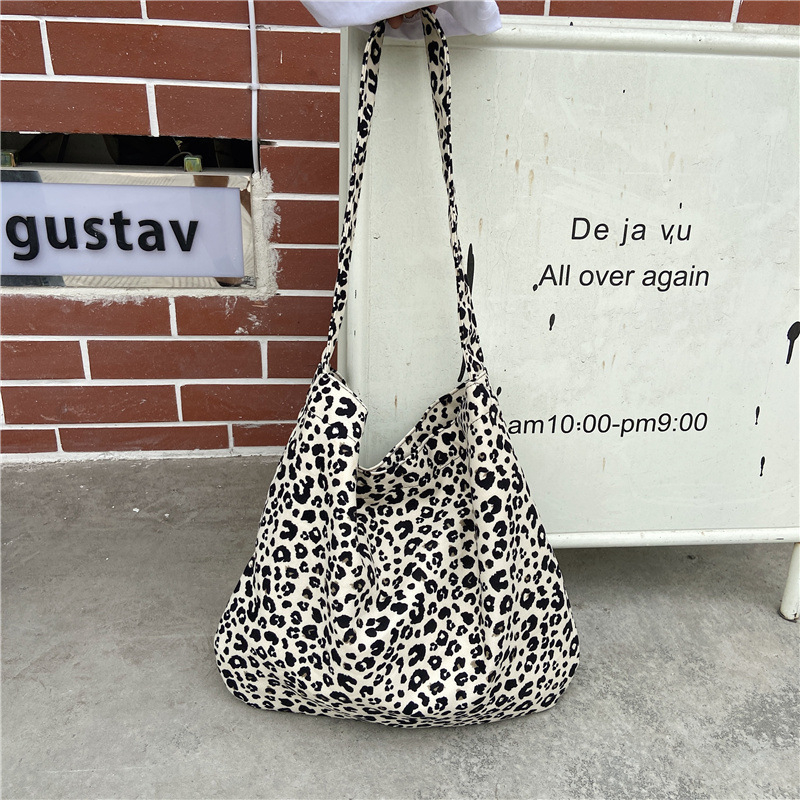 Bucket torba s leopard uzorkom, poliesterska bucket torba u Korejskog stila s magnetskim zatvaranjem, unutarnji džep sa zipom i džep za telefon