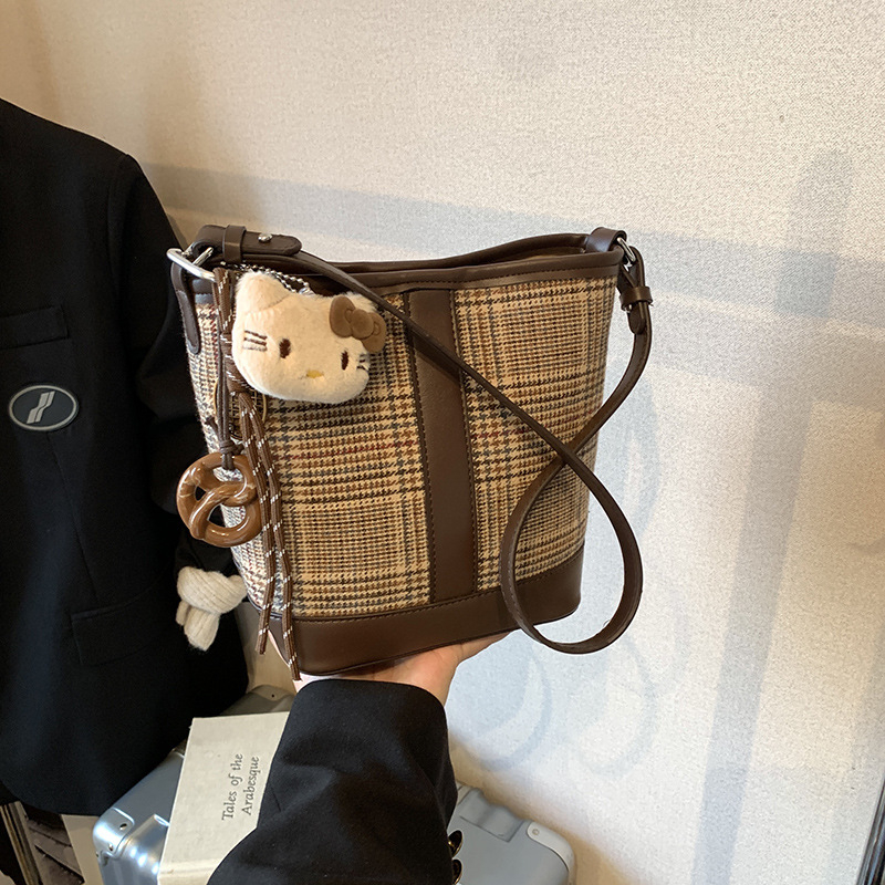 Ženska Bucket Bag, Urbani Jednostavan Stil, PU Koža, Magnetno Zatvaranje, Poliester Podstava, Ljeto 2025