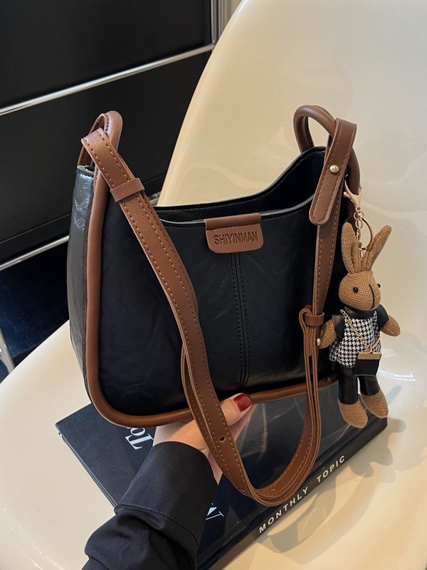 Torba za ramena PU, gradska jednostavnost, horizontalno kvadratni oblik, otvaranje na zip, podstava od poliestera, jesen 2024