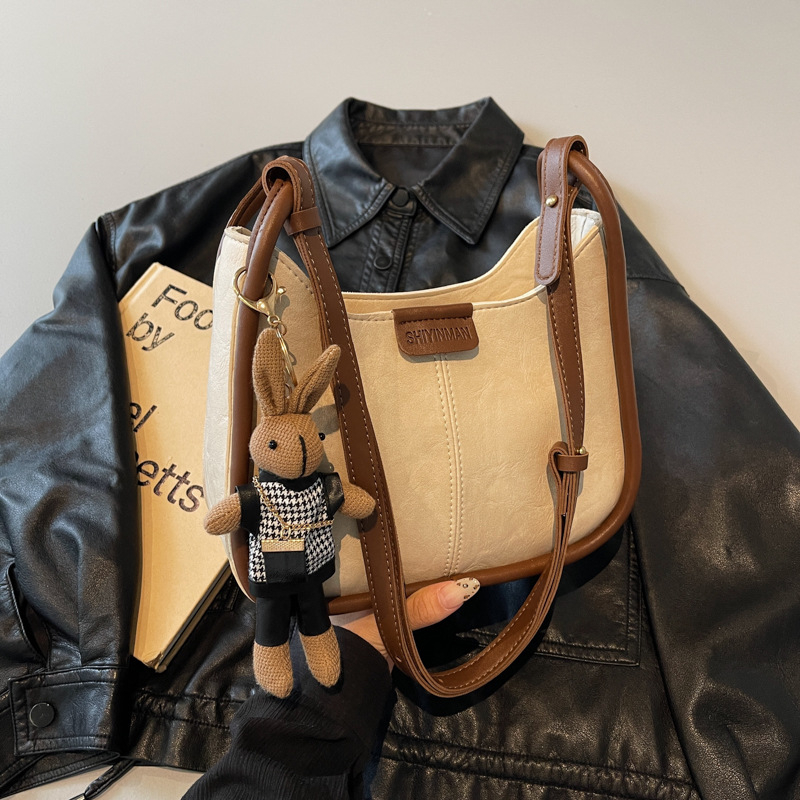 Torba za ramena PU, gradska jednostavnost, horizontalno kvadratni oblik, otvaranje na zip, podstava od poliestera, jesen 2024