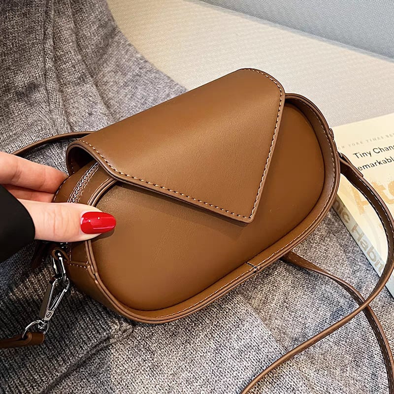 PU ženska mala kvadratna torba preko ramena sa zipom, horizontalni kvadratni oblik, podstava od poliestera