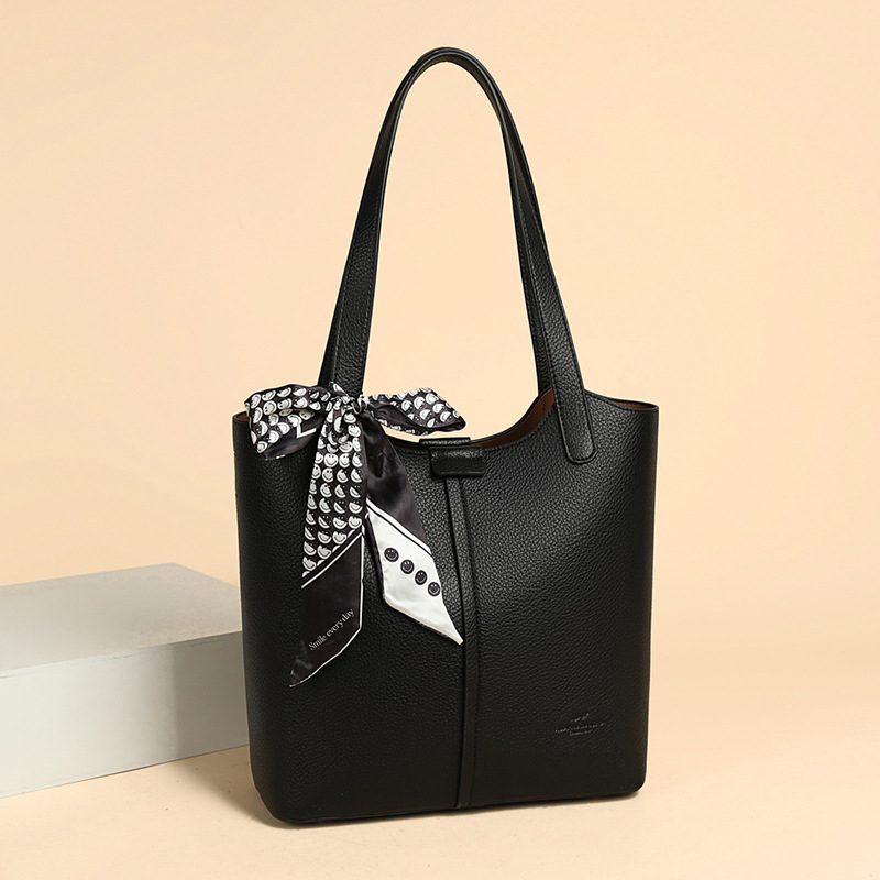 Ženska Bucket torba u stilu street fashion, PU materijal, velika kapaciteta, zatvaranje na zip, unutarnji džepovi: džep sa zipom, džep za telefon, džep za ID