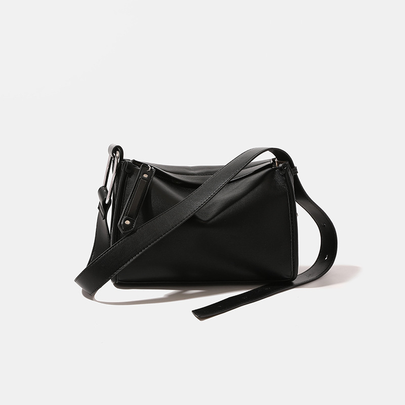 Crossbody torbica s oblikom jastuka, PU koža, urbani minimalistički stil, skriveni džep na zatvarač, džep za telefon i pregradnim džepom