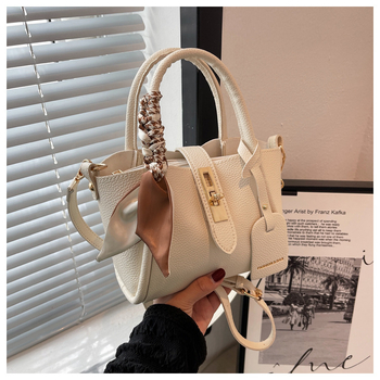 PU kožna torba Mother-in-Law Crossbody Bucket Bag, velika kapaciteta, vodoravni kvadratni oblik, zaključavanje na ključ