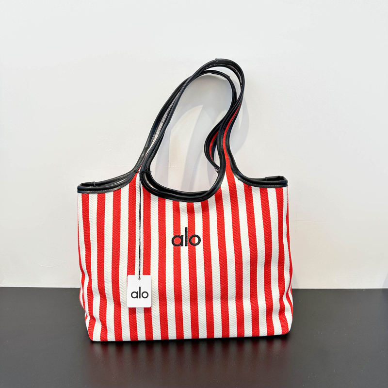 Ženska tote torba za putovanja, platnena tkanina, vertikalni kvadratni oblik, magnetno zatvaranje, unutarnja kapsa za telefon