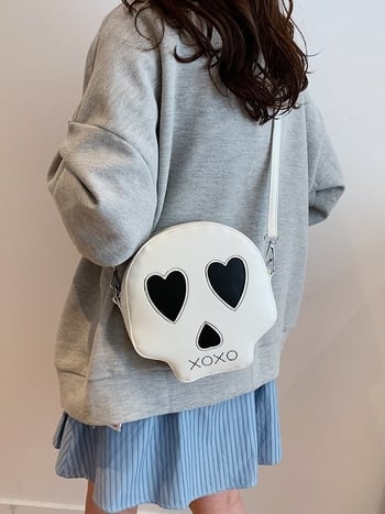 Okrugla PU crossbody torbica sa motivom lubanje, najlonska podstava, zatvarač, jedna naramenica