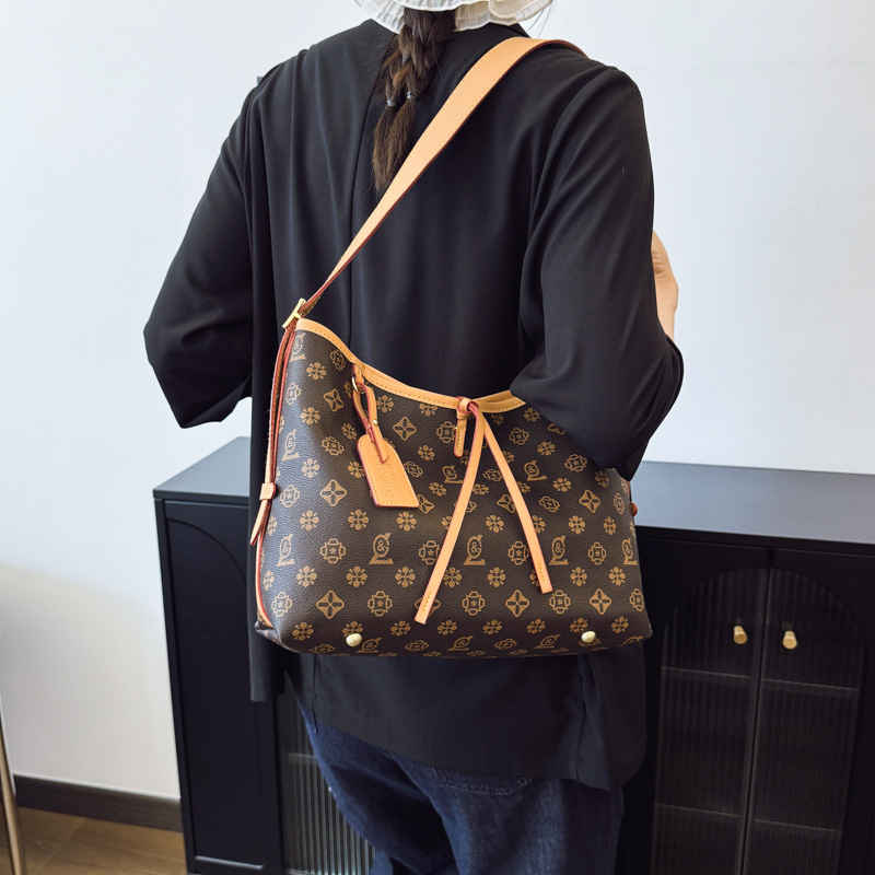 PU crossbody tote torba za žene, horizontalni kvadratni oblik, zatvaranje zipom, jedna naramenica, ljeto 2025