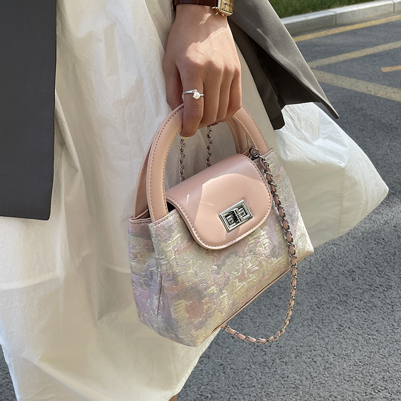 PU crossbody torbica – gradski jednostavan stil, vodoravni kvadratni oblik, zatvaranje kopčom, podstava od poliestera