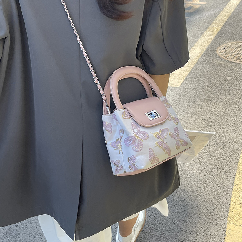 PU crossbody torbica – gradski jednostavan stil, vodoravni kvadratni oblik, zatvaranje kopčom, podstava od poliestera