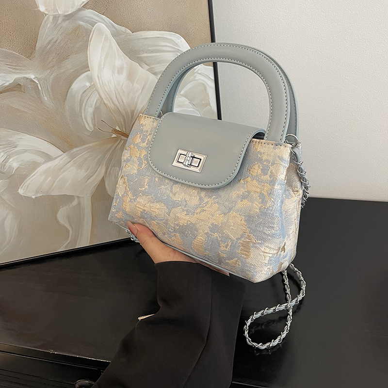 PU crossbody torbica – gradski jednostavan stil, vodoravni kvadratni oblik, zatvaranje kopčom, podstava od poliestera