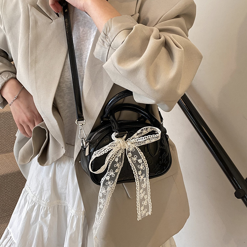 Crossbody Dumpling Bag, PU koža, ovalni oblik, zatvaranje na zip, pretinac za telefon, proljeće 2025, kod bmh8028, urbano minimalistički stil