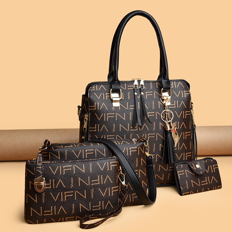 Geantă de umăr pentru femei, stil street; material PU; formă orizontală pătrată; închidere cu fermoar; buzunare interne pentru telefon și ID