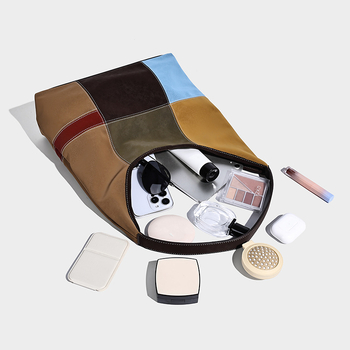 Geantă crossbody (formă pătrată verticală; material PU; căptușeală poliester; închidere magnetică; buzunar intern pentru telefon)