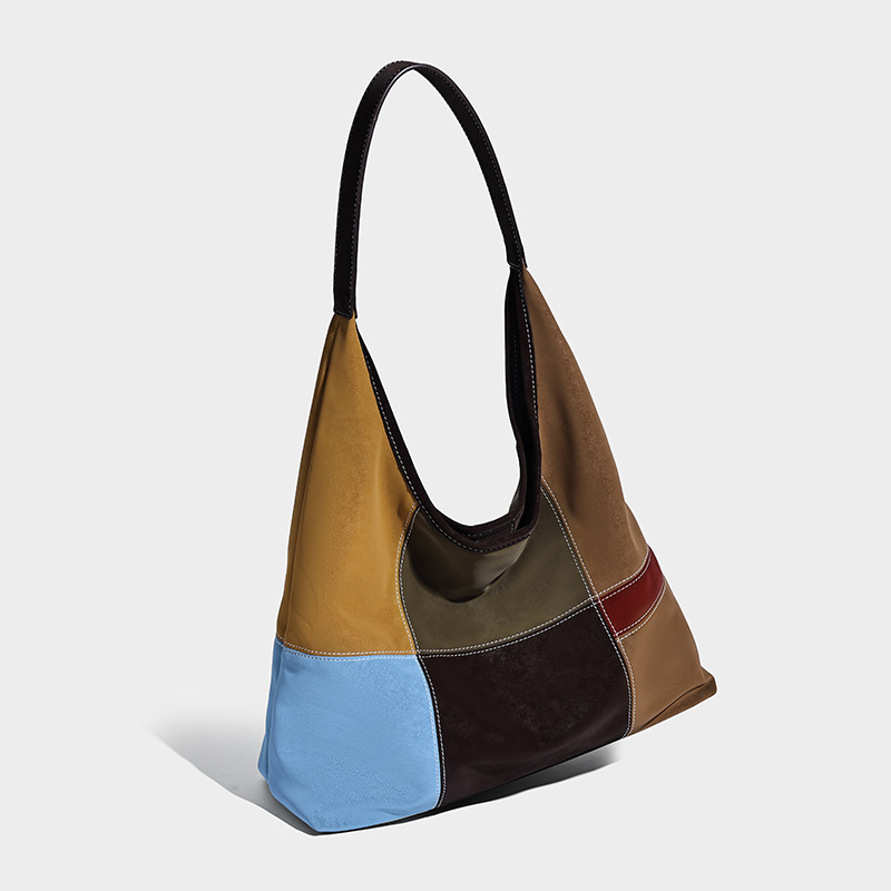 Geantă crossbody (formă pătrată verticală; material PU; căptușeală poliester; închidere magnetică; buzunar intern pentru telefon)