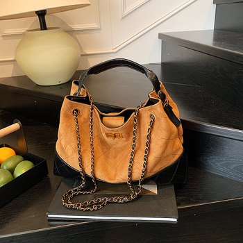 Geantă Tote pentru călătorii de agrement, material PU, formă orizontală pătrată, căptușeală poliester, închidere cu lacăt, buzunare interne pentru telefon și documente