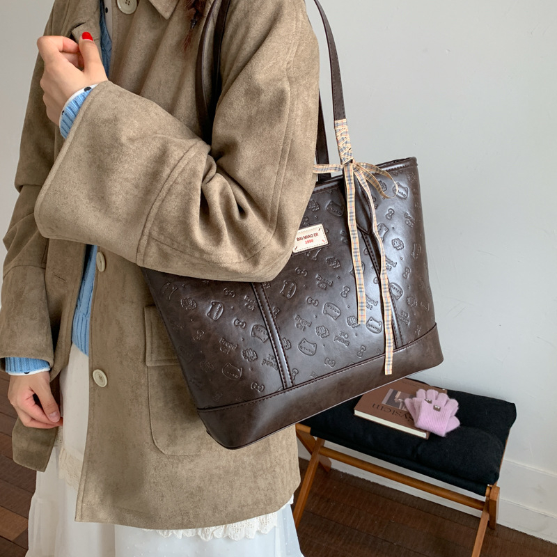 Ženska PU bucket torba preko ramena — street style, zip zatvarač, jesen 2025