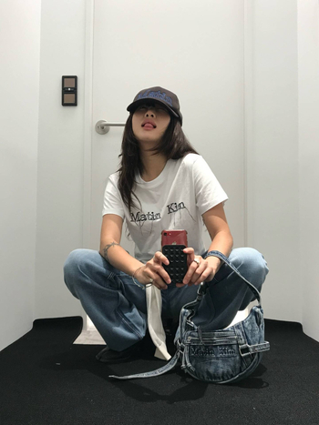 Geantă de umăr din denim Matin Kim pentru femei, formă dumpling, fermoar, buzunar intern cu fermoar, căptușeală din poliester