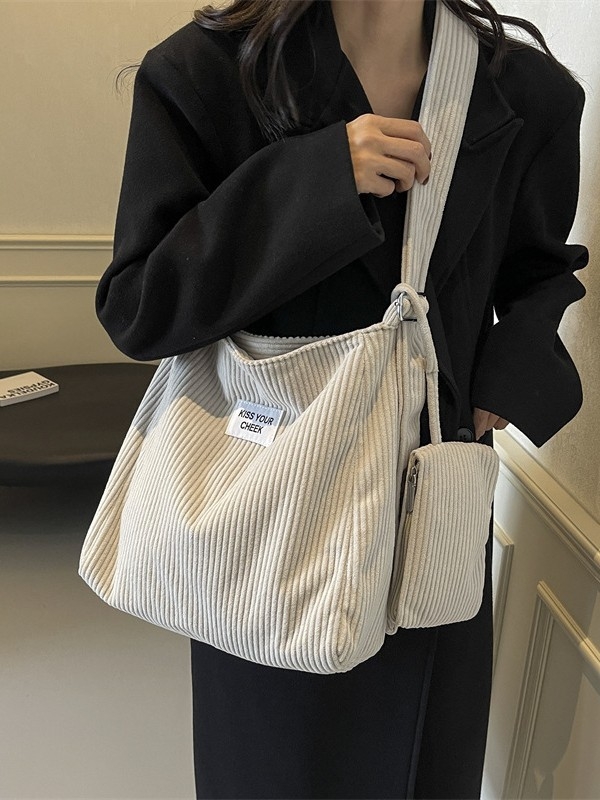 Corduroy tote torba, street trend stil, vertikalni kvadratni oblik, magnetska kopča, unutarnji džep s zipom i ID džep, poliesterska podstava