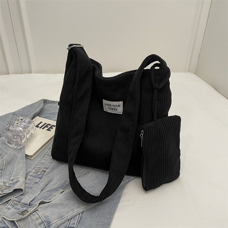 Corduroy tote torba, street trend stil, vertikalni kvadratni oblik, magnetska kopča, unutarnji džep s zipom i ID džep, poliesterska podstava