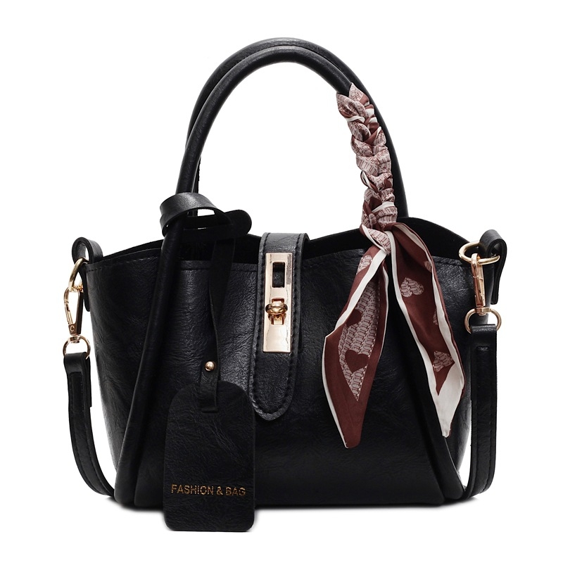 Ženska bucket torba s crossbody naramenicom, PU materijal, horizontalni kvadratni oblik, zatvaranje na zip, poliester podstava