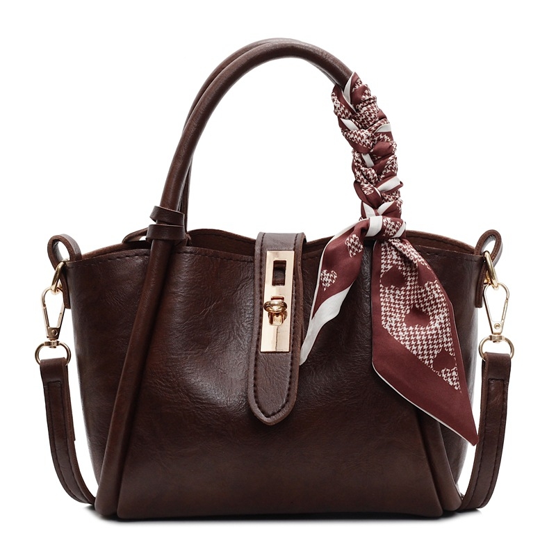 Ženska bucket torba s crossbody naramenicom, PU materijal, horizontalni kvadratni oblik, zatvaranje na zip, poliester podstava