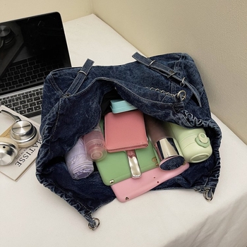 Ženska denim velika kapaciteta tote torba za ležerna putovanja, vodoravni kvadratni oblik, magnetska kopča, jesen 2025