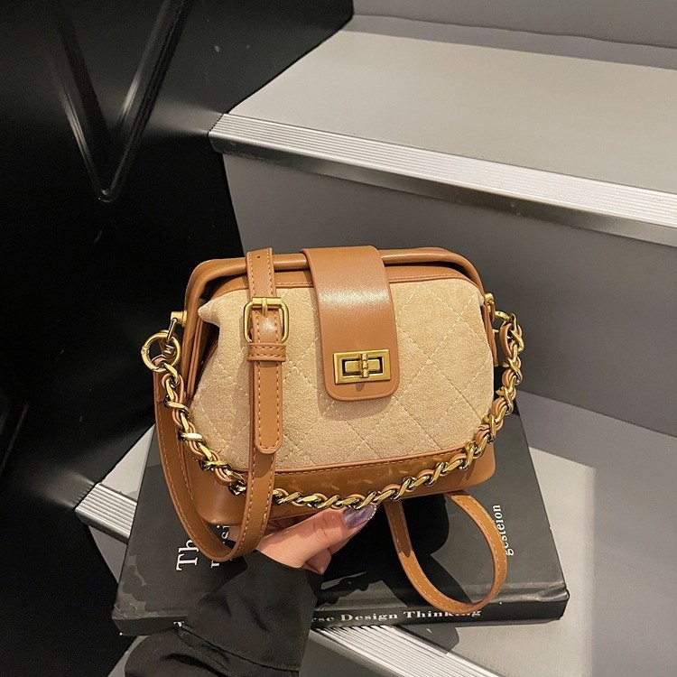 Suede gradska crossbody torba za ramena, horizontalnog kvadratnog oblika, zaključavanje, unutarnja džep s zatvaračem, dvostruki naramenice