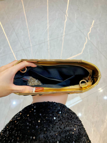 PU večernja clutch torbica s lancem, plisirana, vodoravno četvrtastog oblika, unutarnji džepovi za telefon i dokumente