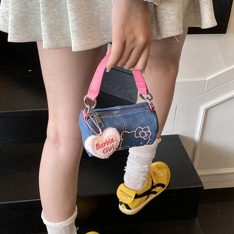 Denim macskás hengeres válltáska cipzárral, poliészter bélés, egy vállpánt, mindennapi használatra