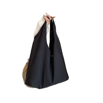 Szabadidős utazáshoz nylon tote táska, függőleges négyzet alakú forma, felső nyitás, belső zsebek a telefonhoz és személyi igazolványhoz