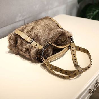 Pliš Crossbody torba za žene — svjež i sladak stil, gradska torba, zatvarač, unutarnja struktura: džep za ID, džep za prijenosno računalo, džep za kameru