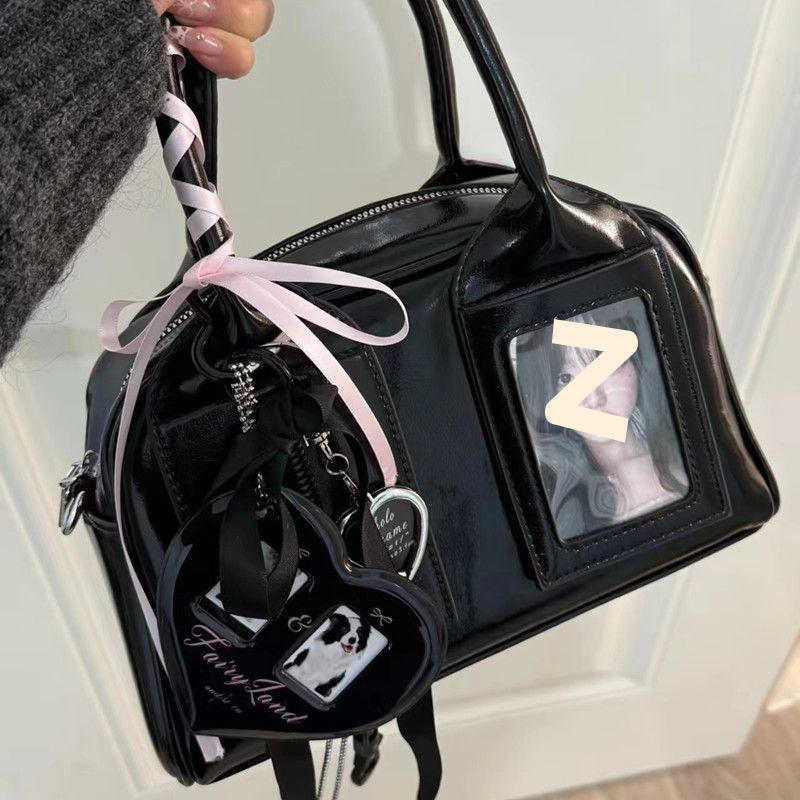 Geantă crossbody pentru femei, design Boston Pillow inspirat K-pop | Poliester, căptușeală PU, închidere cu fermoar, estetică mixtă, pentru călătorii de recreere