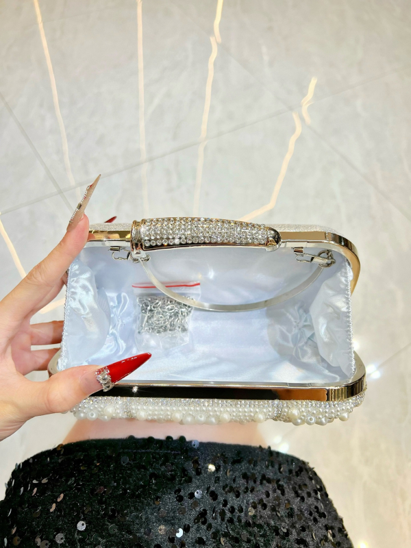 Малка квадратна клъч-чанта с джоб за телефон, твърда конструкция, полиестер