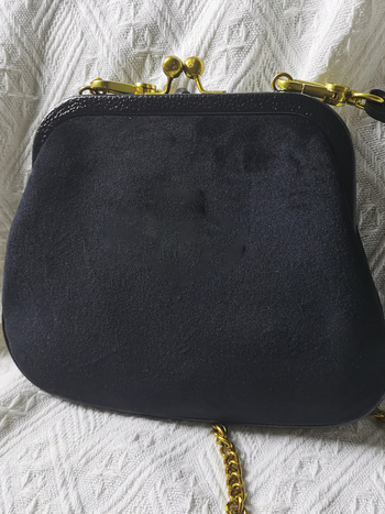 Velúr telefon táska hímzéssel, friss és édes stílus, négyzet alakú crossbody oldaltáska lánccal, 2024 tavasz