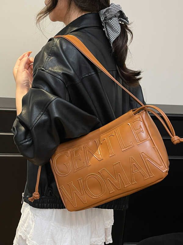 Női PU bőr Crossbody táska, városi minimalist stílus, horizontálisan négyszögletes forma, cipzárral záródik