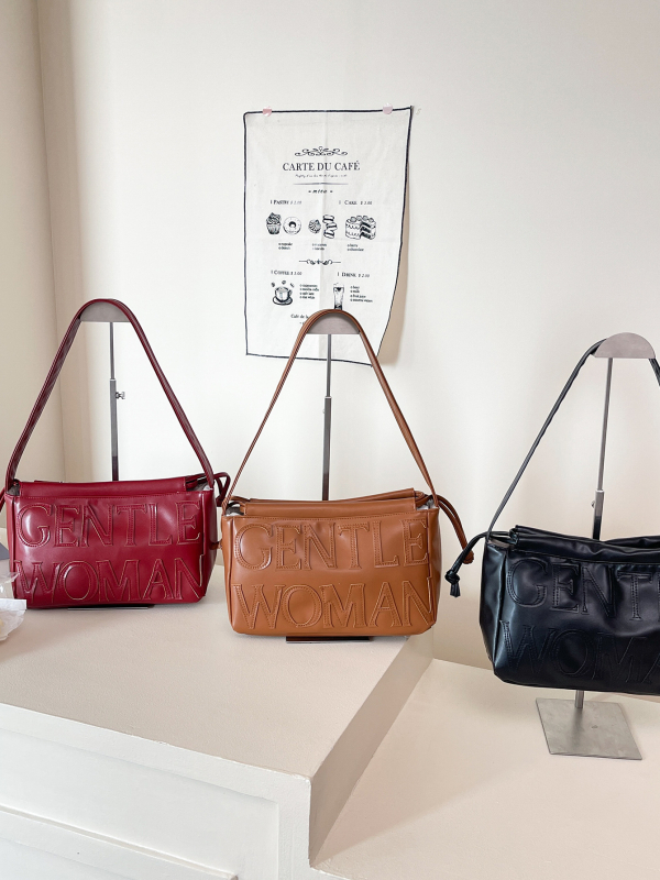 Női PU bőr Crossbody táska, városi minimalist stílus, horizontálisan négyszögletes forma, cipzárral záródik