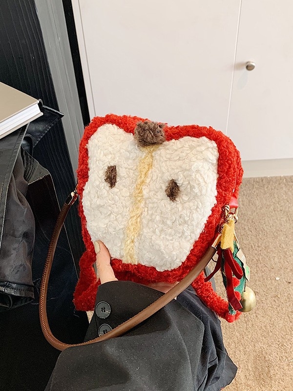 Női plüss táska alma motívummal – friss és édes stílus (plüss anyag, ovális forma, cipzár, belső ID rekesz)