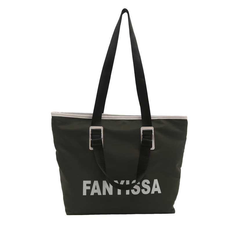 ACKCA PU Tote táska cipzárral, vízszintes négyzet alakú, belső zsebek telefon és személyi igazolvány számára